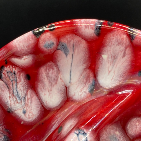 Pottery Ashtray, no maker, red with white and black spots, swirl shape,  MCM VTG - Picture 6 of 8